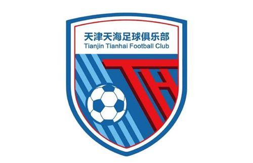 第28分钟，阿尔贝托主罚任意球开出，罗马尼奥利头球攻门被帕特里西奥化解。